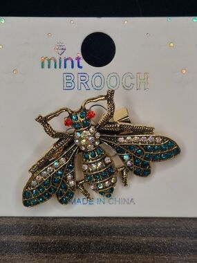 Teal Gold-Tone Bee Brooch # 1